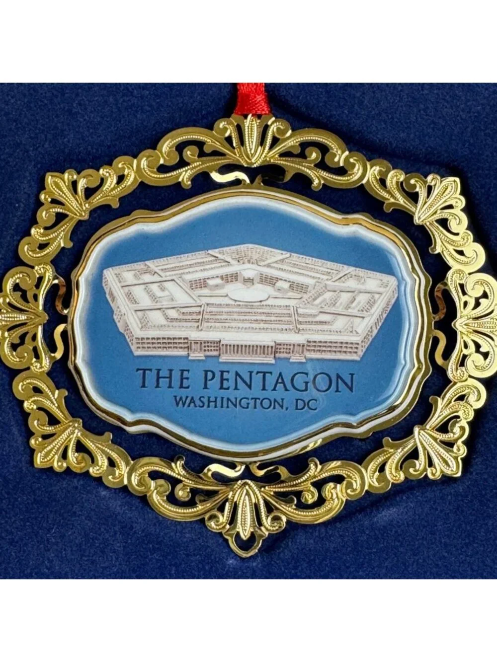 The Pentagon NIB Porcelain Brass Ornament 2013 Fort America 24 KT Gold Accents